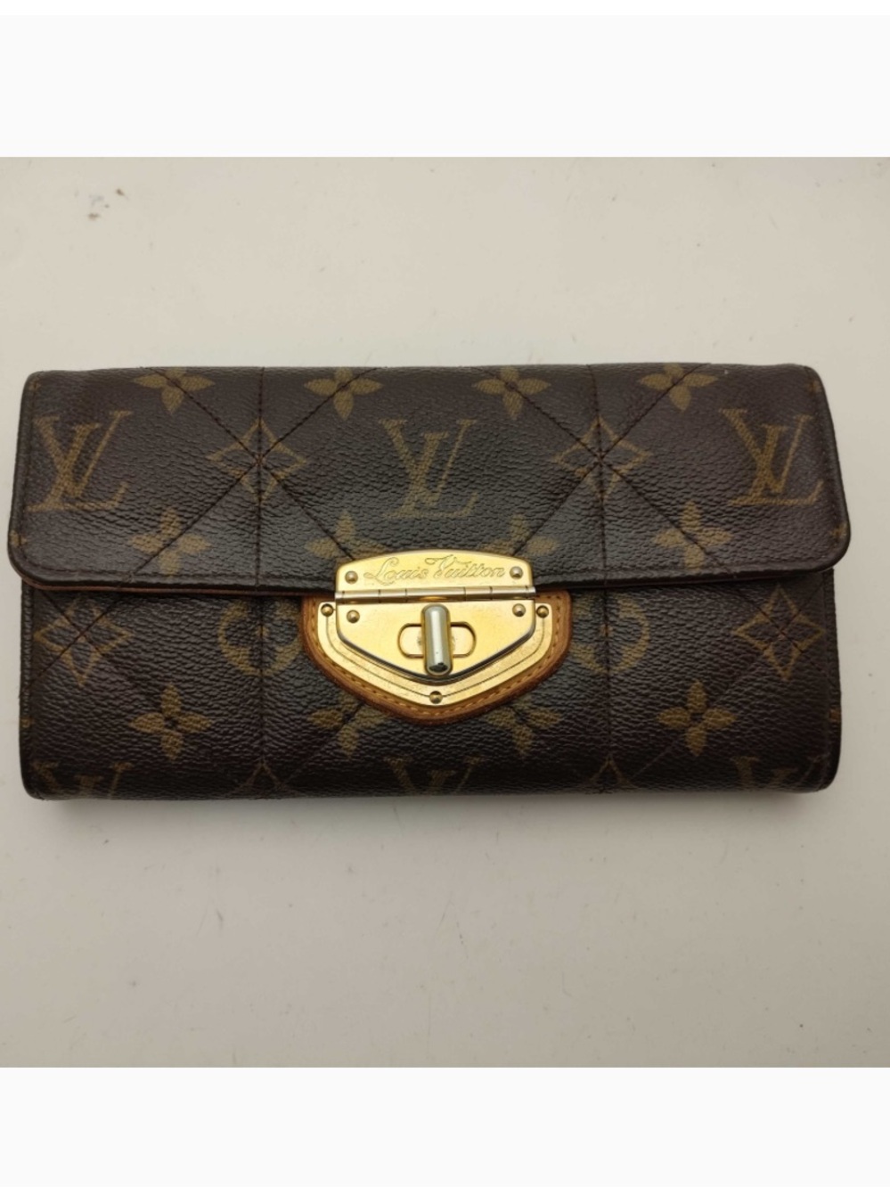 LOUIS VUITTON Quilted Monogram Etoile Twist Lock Wallet Rt. $1, 060